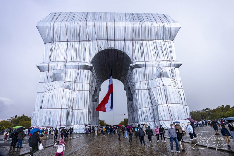 JMC2976-Paris-Arc-de-Triomphe-Christo